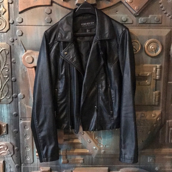 Forever 21 Jackets & Blazers - Women’s forever 21 XL leather jacket